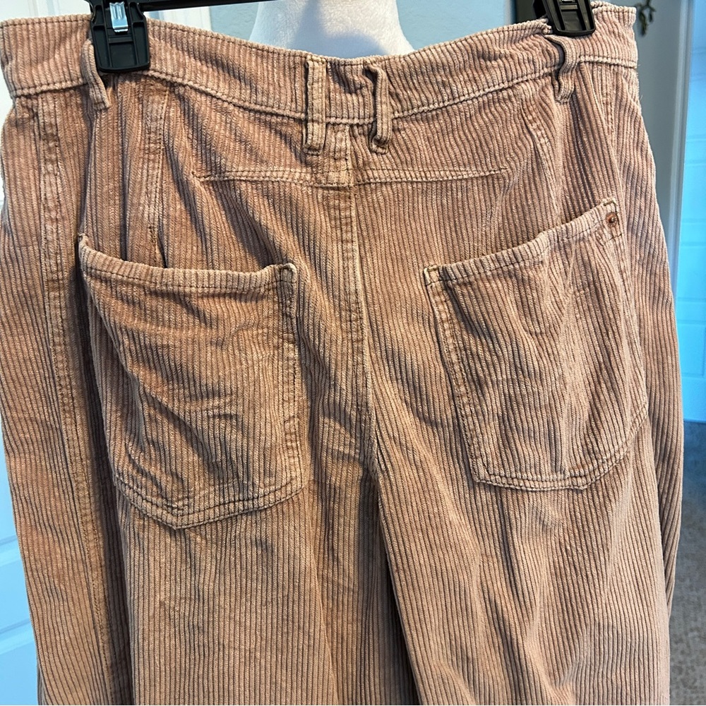 WE THE FREE Good Luck Mid-Rise Cord Barrel Jeans Withered Rose 28 - Picture 4 of 9